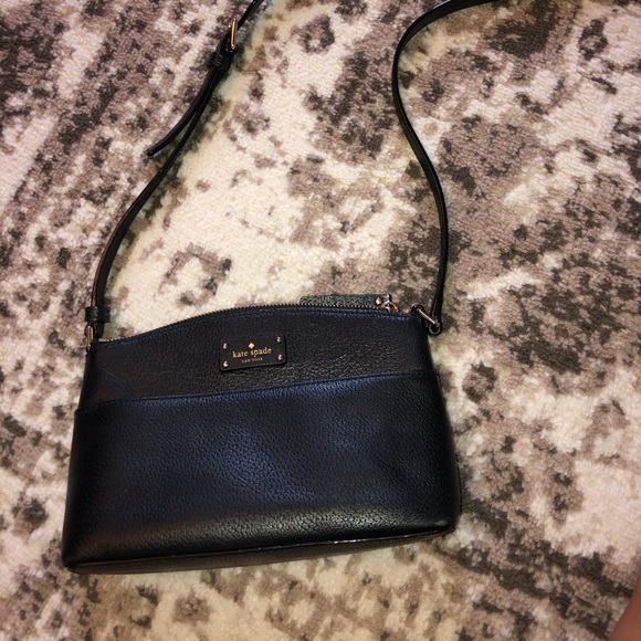 kate spade Handbags - Kate Spade Purse
